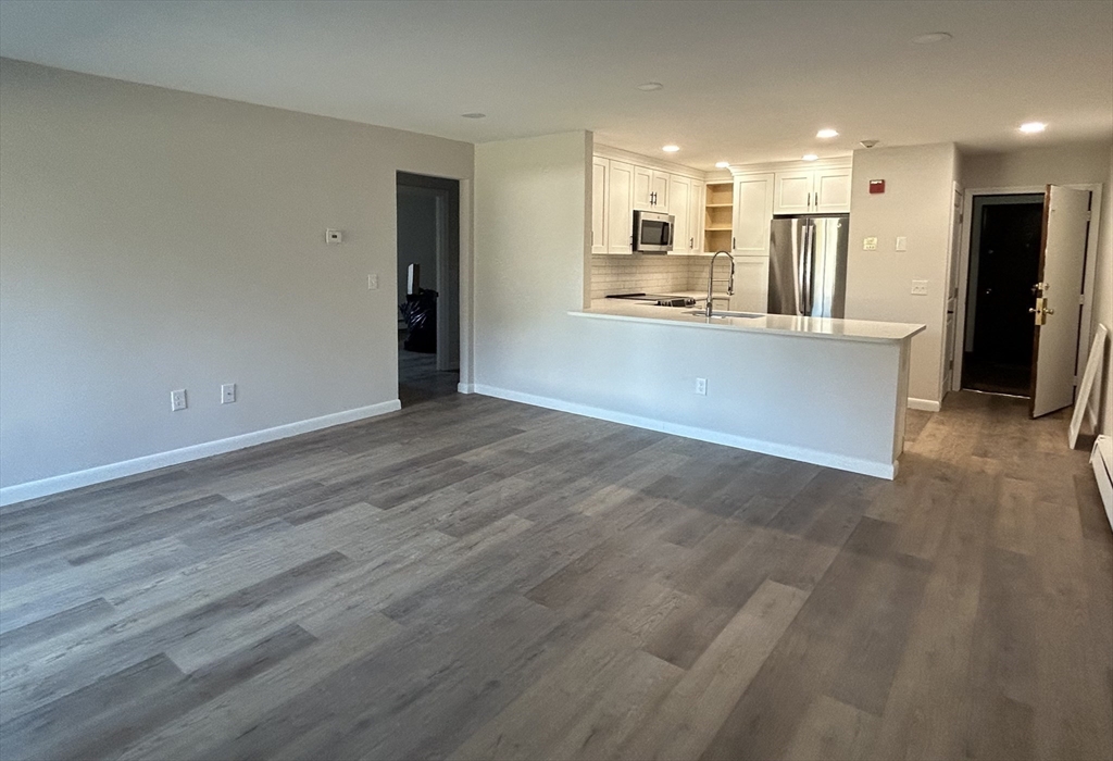 130 8 Briarcliff Road, Unit 8 Raynham, MA 02767 - Photo 8 of 10 Gallery Image 8