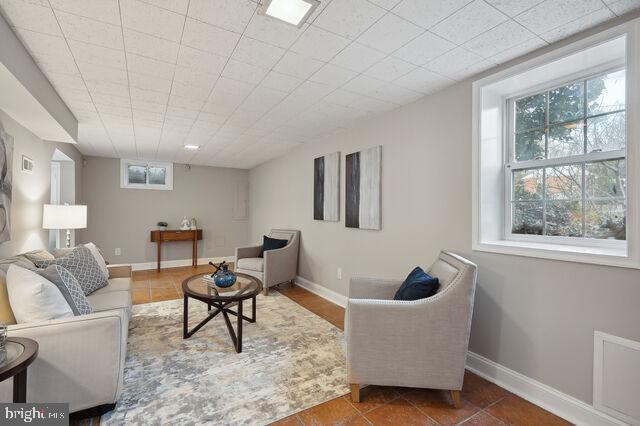 1408 Ruffner Road Alexandria, VA 22302 - Photo 7 of 39