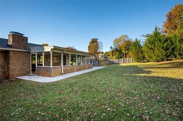 $2,850 | 2857 Fontainebleau Drive, Doraville, GA 30360