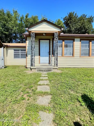 $159,900 | 1076 Cherokee Street, Biloxi, MS 39530