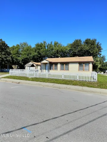 $159,900 | 1076 Cherokee Street, Biloxi, MS 39530