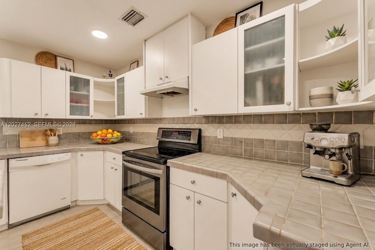 6284 Southwest 26th Street Miami, FL 33155 - Photo 29 of 74 kitchen rendering
