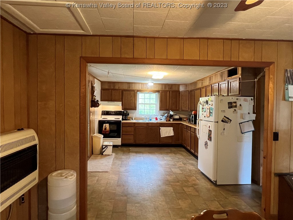 2017 Horse Fork Road Wallback, WV 25285 - Photo 10 of 19 Gallery Image 10