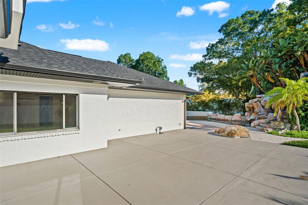 2521 Lake Ellen Drive Tampa, FL 33618 - Photo 47 of 54
