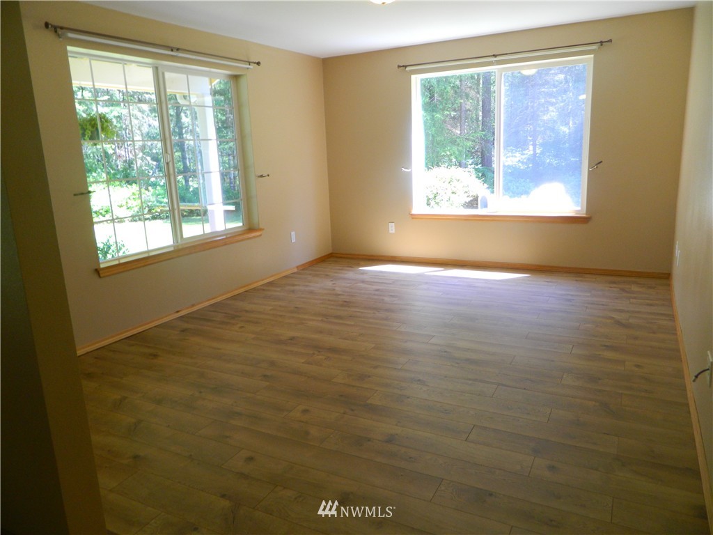 10980 Banner Road Southeast Olalla, WA 98359 - Photo 8 of 25 Gallery Image 8