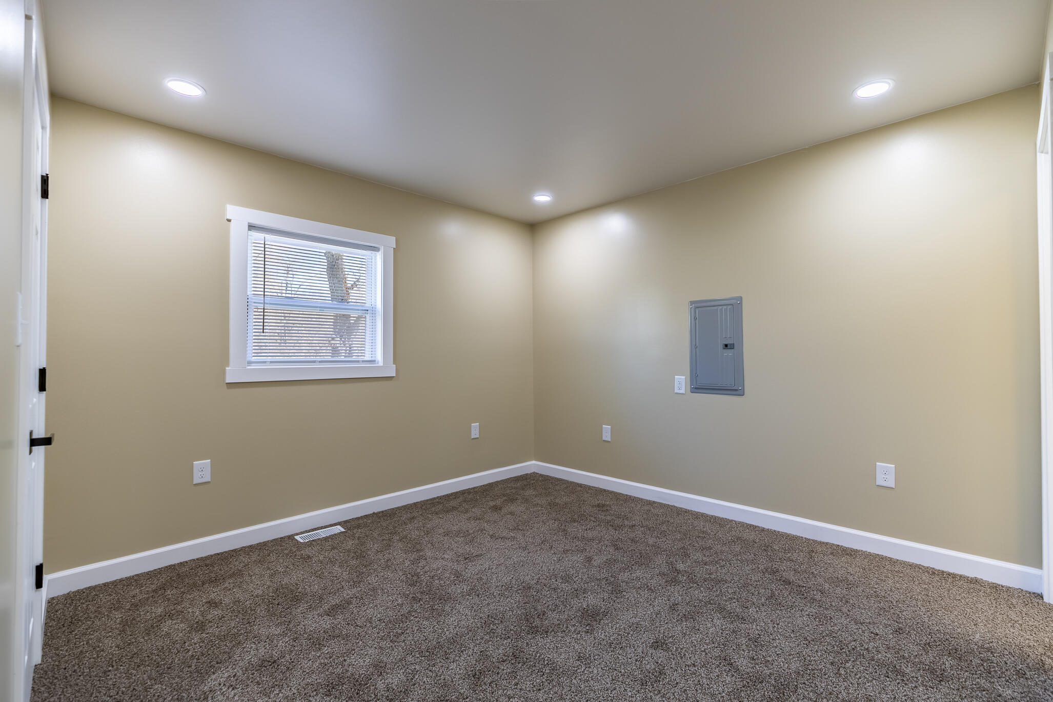 1047 Arizona Street Gary, IN 46403 - Photo 17 of 35 a view of room with window