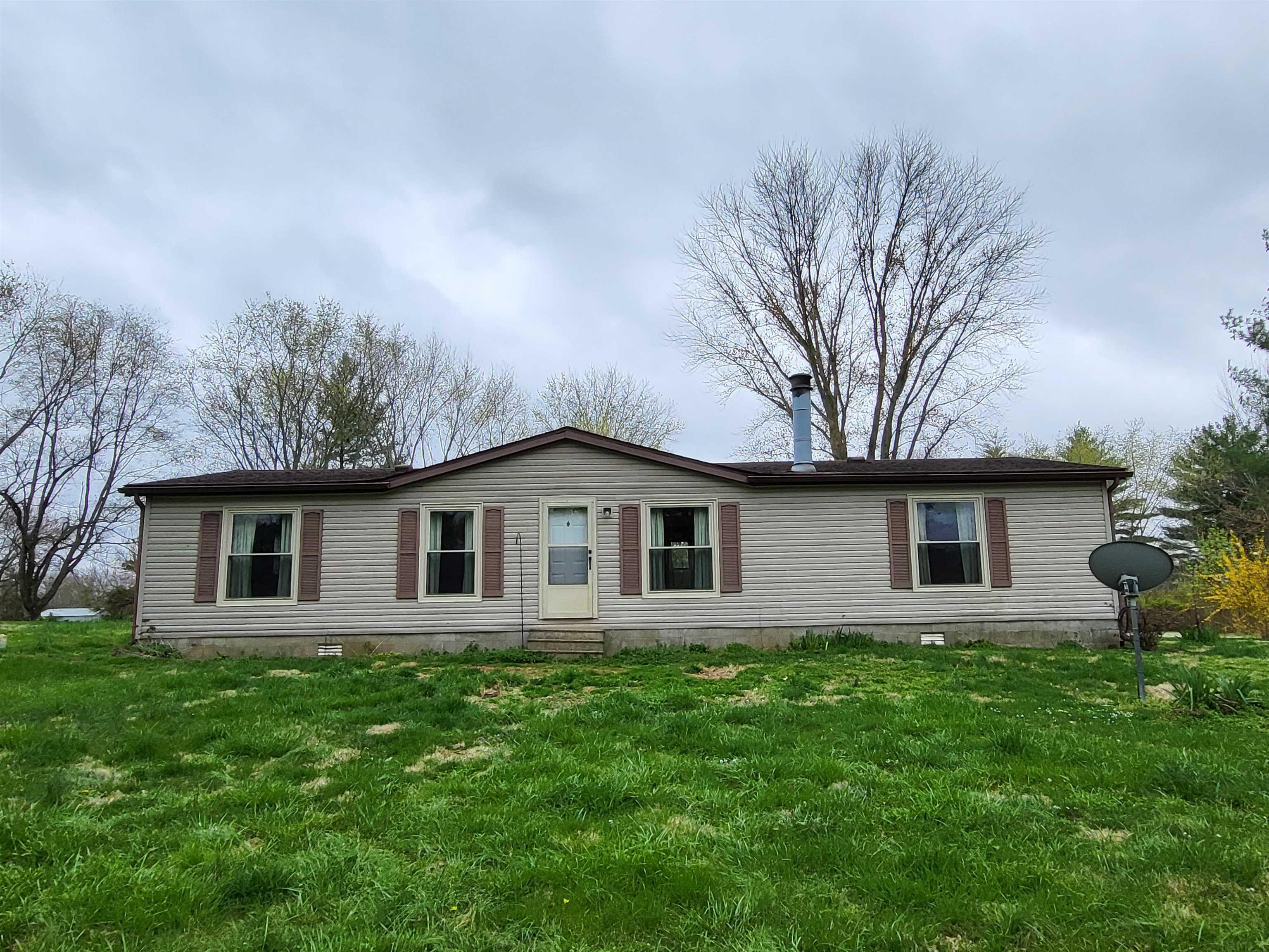 11177 7 Hills Road Elberfeld, IN 47613 - Photo 3 of 26