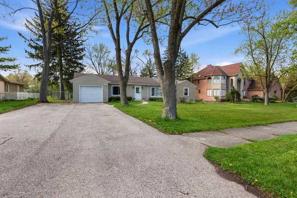 $599,000 | 3691 Walters Avenue, Northbrook, IL 60062