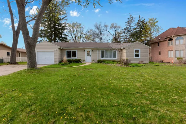 $599,000 | 3691 Walters Avenue, Northbrook, IL 60062