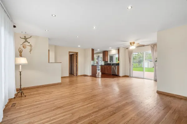 $599,000 | 3691 Walters Avenue, Northbrook, IL 60062