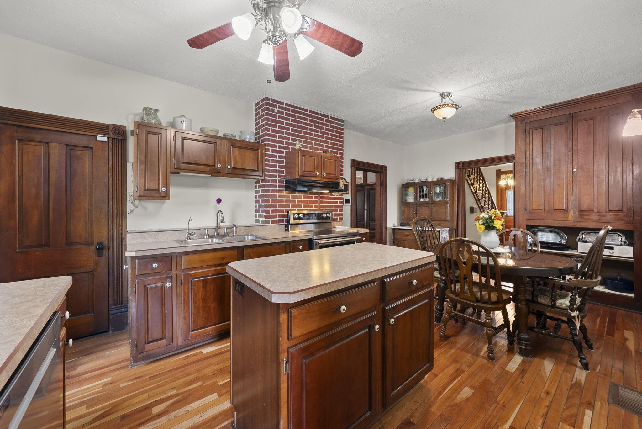 1263 Amity Road Galloway, OH 43119 - Photo 13 of 62
