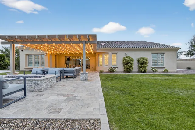 $1,350,000 | 3157 East La Costa Court, Gilbert, AZ 85298