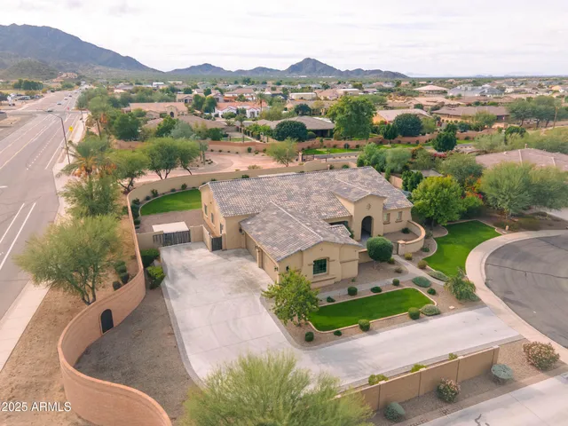 $1,350,000 | 3157 East La Costa Court, Gilbert, AZ 85298