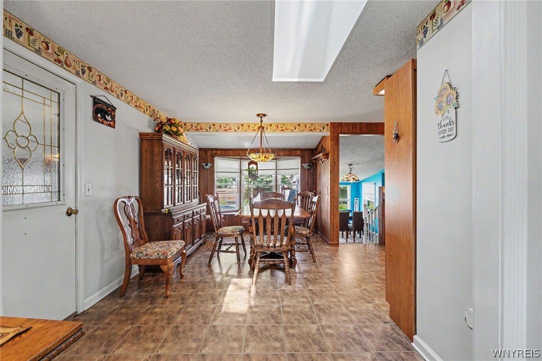233 Dean Road Cheektowaga, NY 14043 - Photo 6 of 33