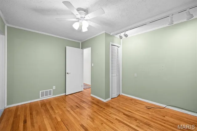 $189,900 | 2 Mercury Drive, Swansea, IL 62226