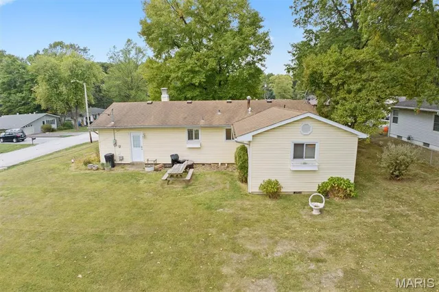 $189,900 | 2 Mercury Drive, Swansea, IL 62226