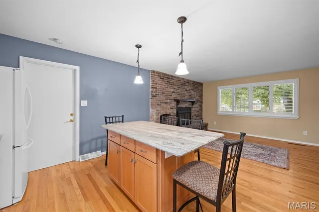 $189,900 | 2 Mercury Drive, Swansea, IL 62226