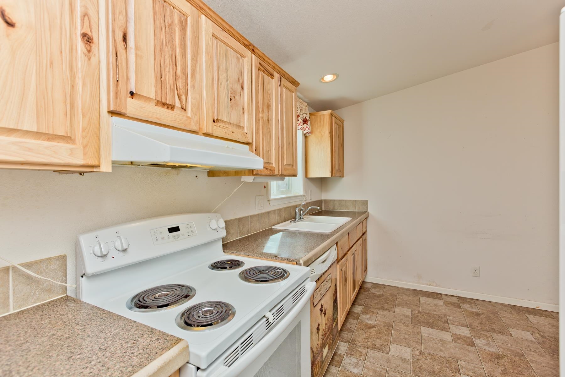 435 32 Road, Unit 402 Clifton, CO 81520 - Photo 12 of 38