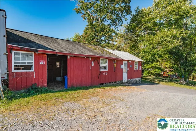 $585,000 | 1410 Fels Road, Quakertown, PA 18951