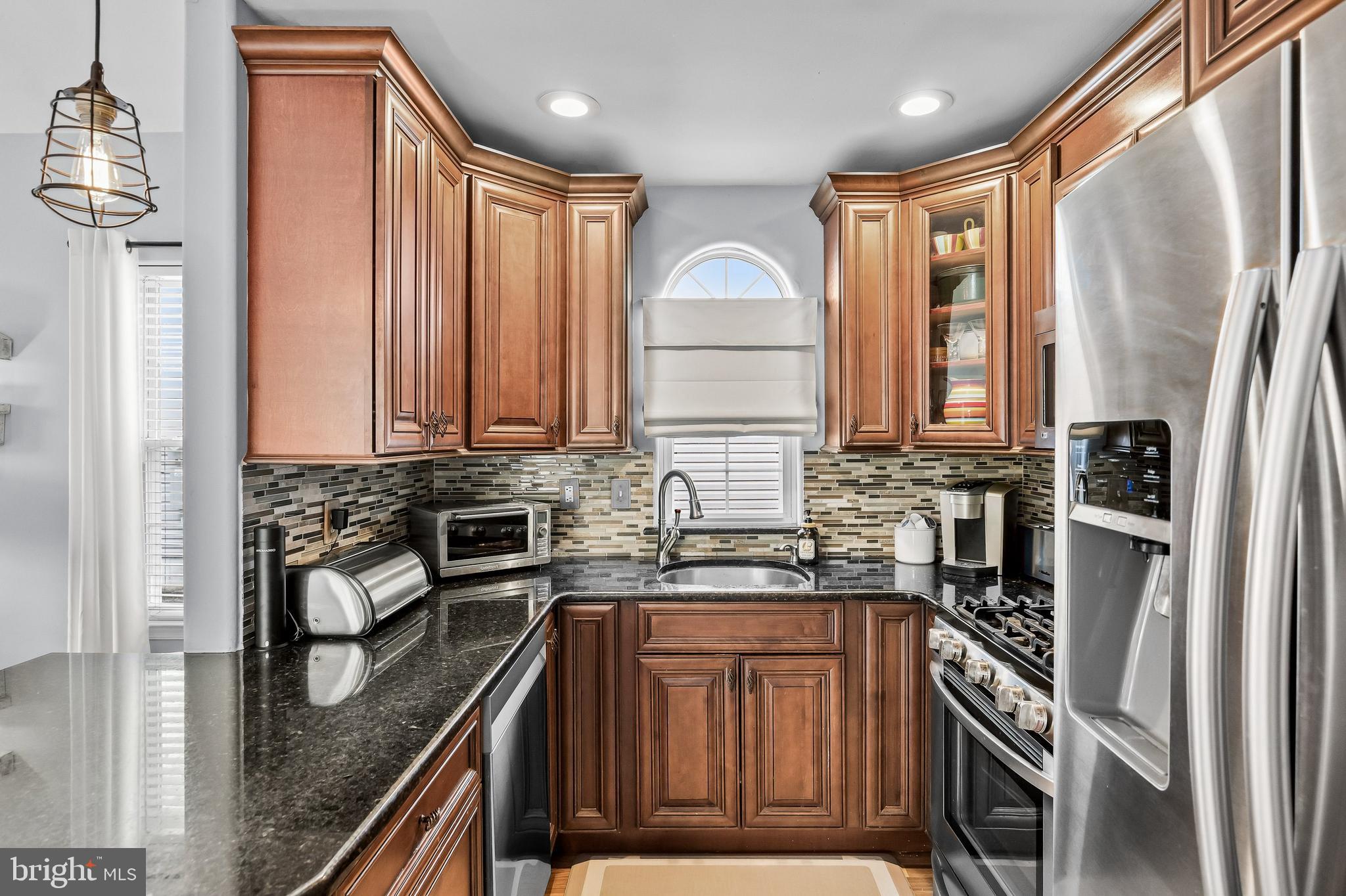 208 Hooker Street Riverside, NJ 08075 - Photo 13 of 36