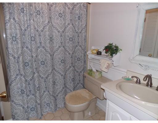 43 Mayflower Road Woburn, MA 01801 - Photo 21 of 28 Gallery Image 21