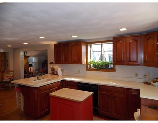 43 Mayflower Road Woburn, MA 01801 - Photo 6 of 28 Gallery Image 6