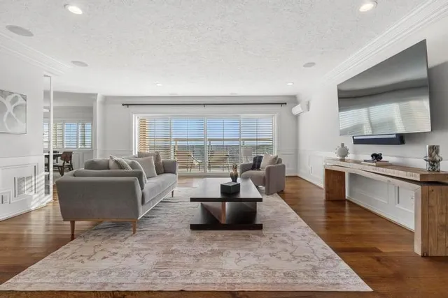 $849,000 | 121 West 48th Street, Unit 2005, Kansas City, MO 64112