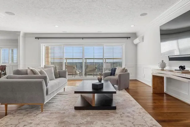 $849,000 | 121 West 48th Street, Unit 2005, Kansas City, MO 64112