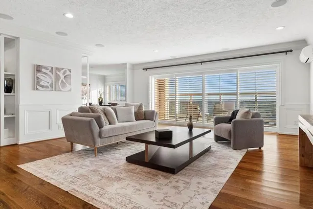 $849,000 | 121 West 48th Street, Unit 2005, Kansas City, MO 64112