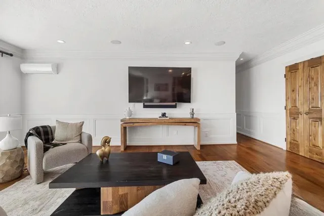 $849,000 | 121 West 48th Street, Unit 2005, Kansas City, MO 64112