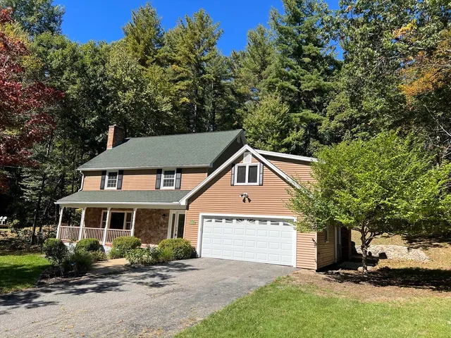 $699,900 | 22 Old Coach Road, Hudson, NH 03051