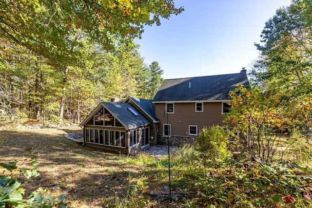 $699,900 | 22 Old Coach Road, Hudson, NH 03051
