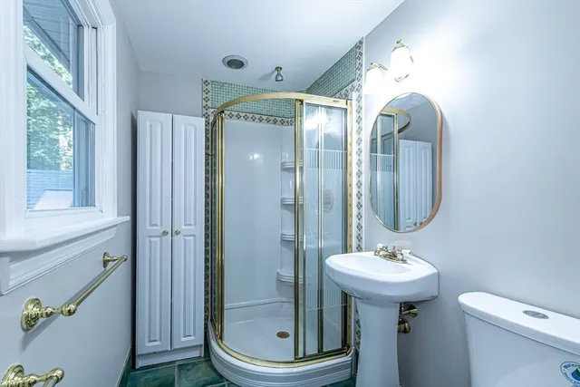 $699,900 | 22 Old Coach Road, Hudson, NH 03051