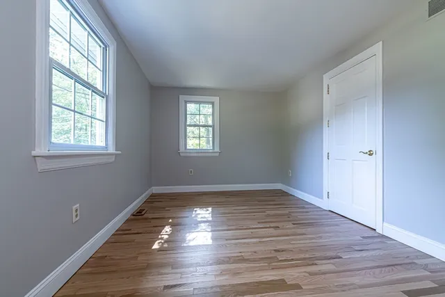 $699,900 | 22 Old Coach Road, Hudson, NH 03051