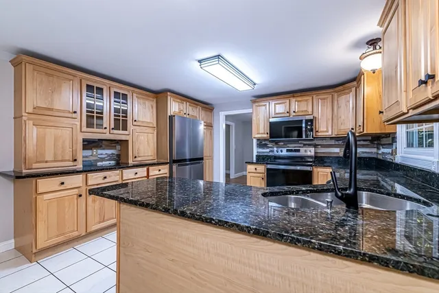 $699,900 | 22 Old Coach Road, Hudson, NH 03051