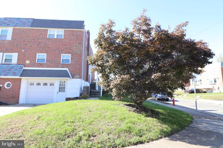 168 Ridgefield Road Philadelphia, PA 19154 - Photo 1 of 44