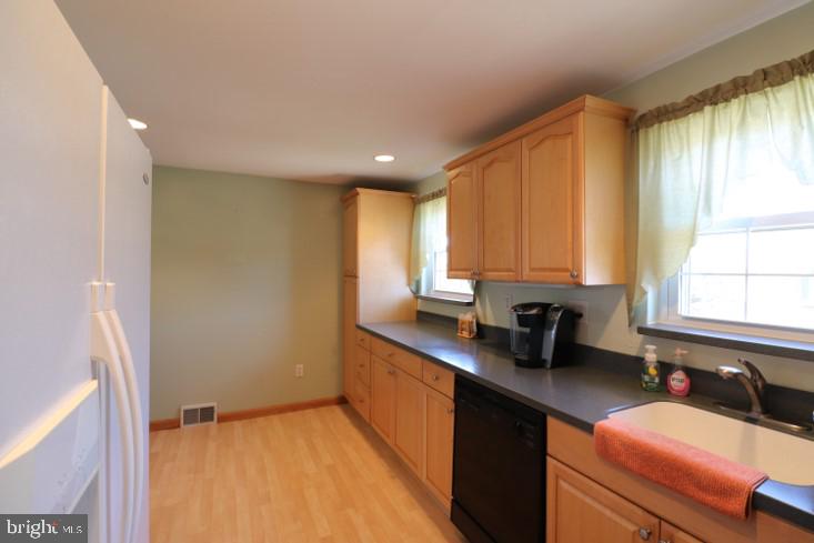 168 Ridgefield Road Philadelphia, PA 19154 - Photo 10 of 44
