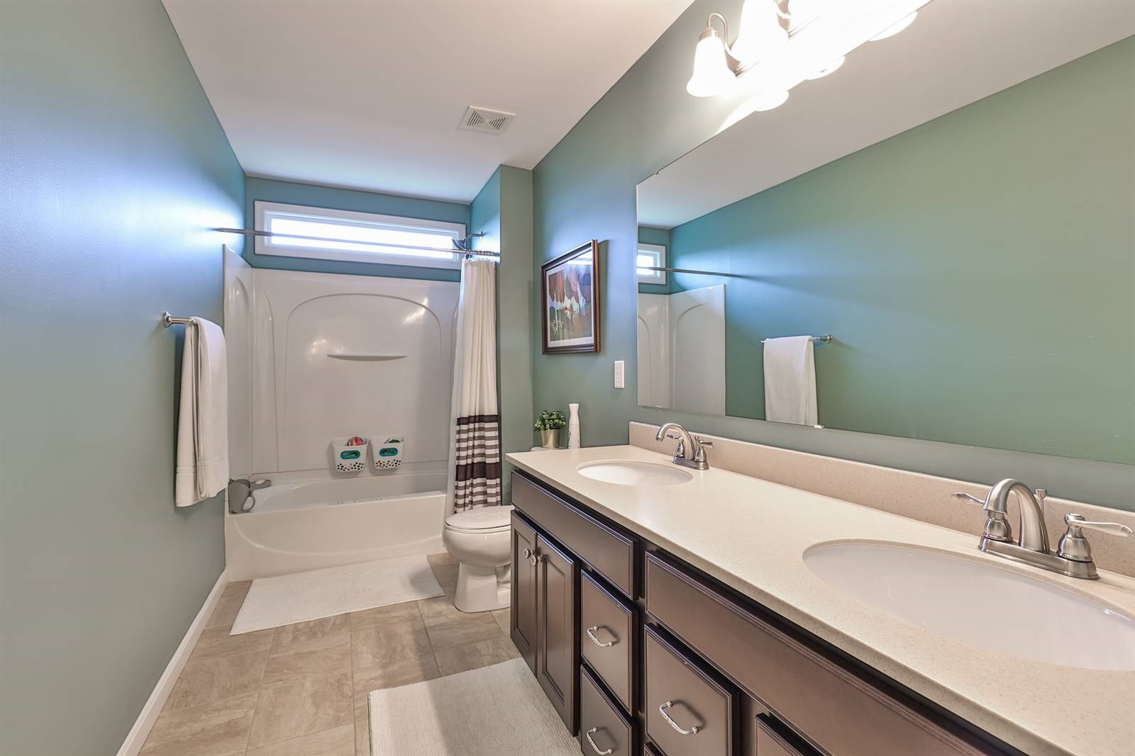 725 Sandstone Ridge Newport, KY 41076 - Photo 29 of 46 2nd Floor Full Bath