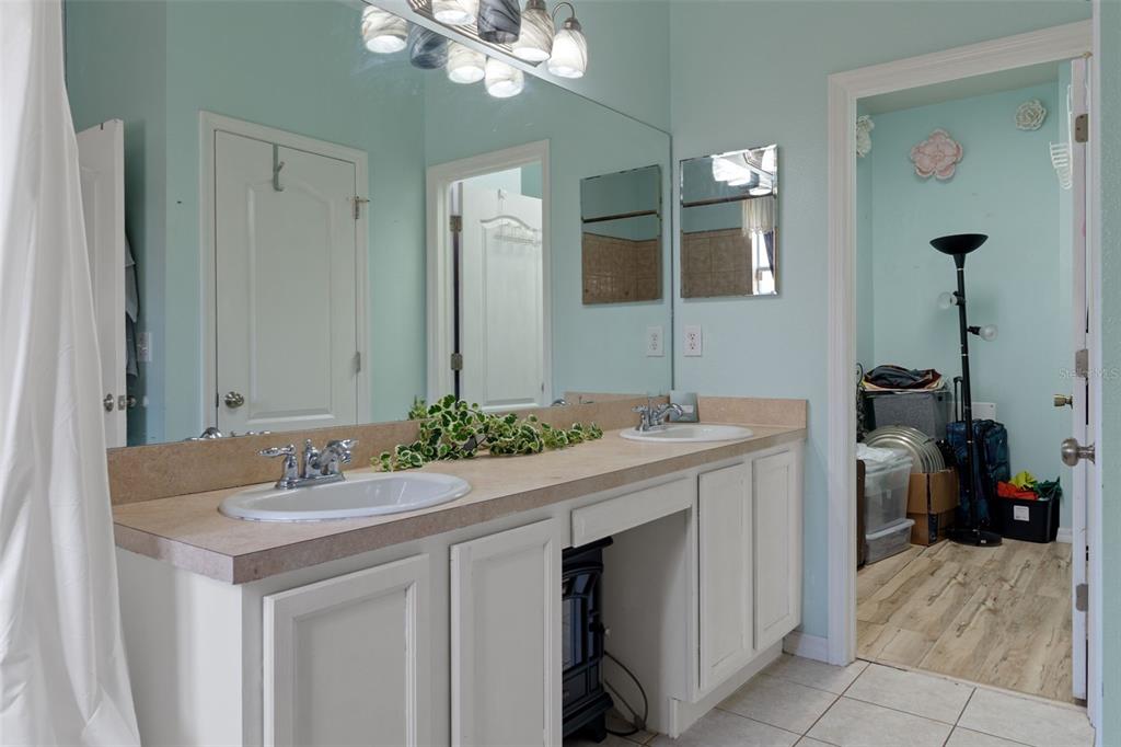 8483 Pinetop Ridge Lane Brooksville, FL 34613 - Photo 13 of 29