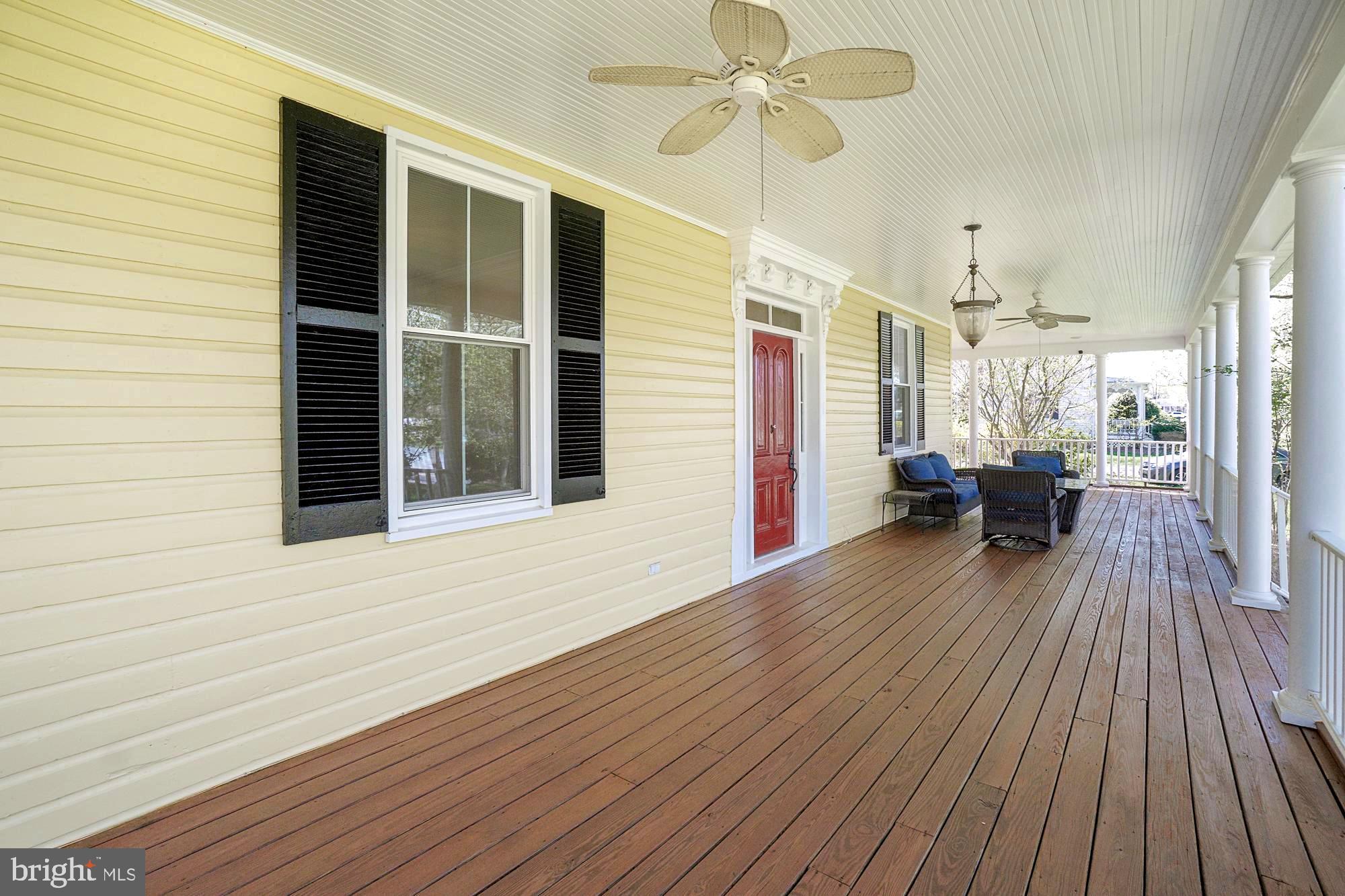 17811 Elgin Road Poolesville, MD 20837 - Photo 19 of 91 LOOK how wide this covered front porch is!