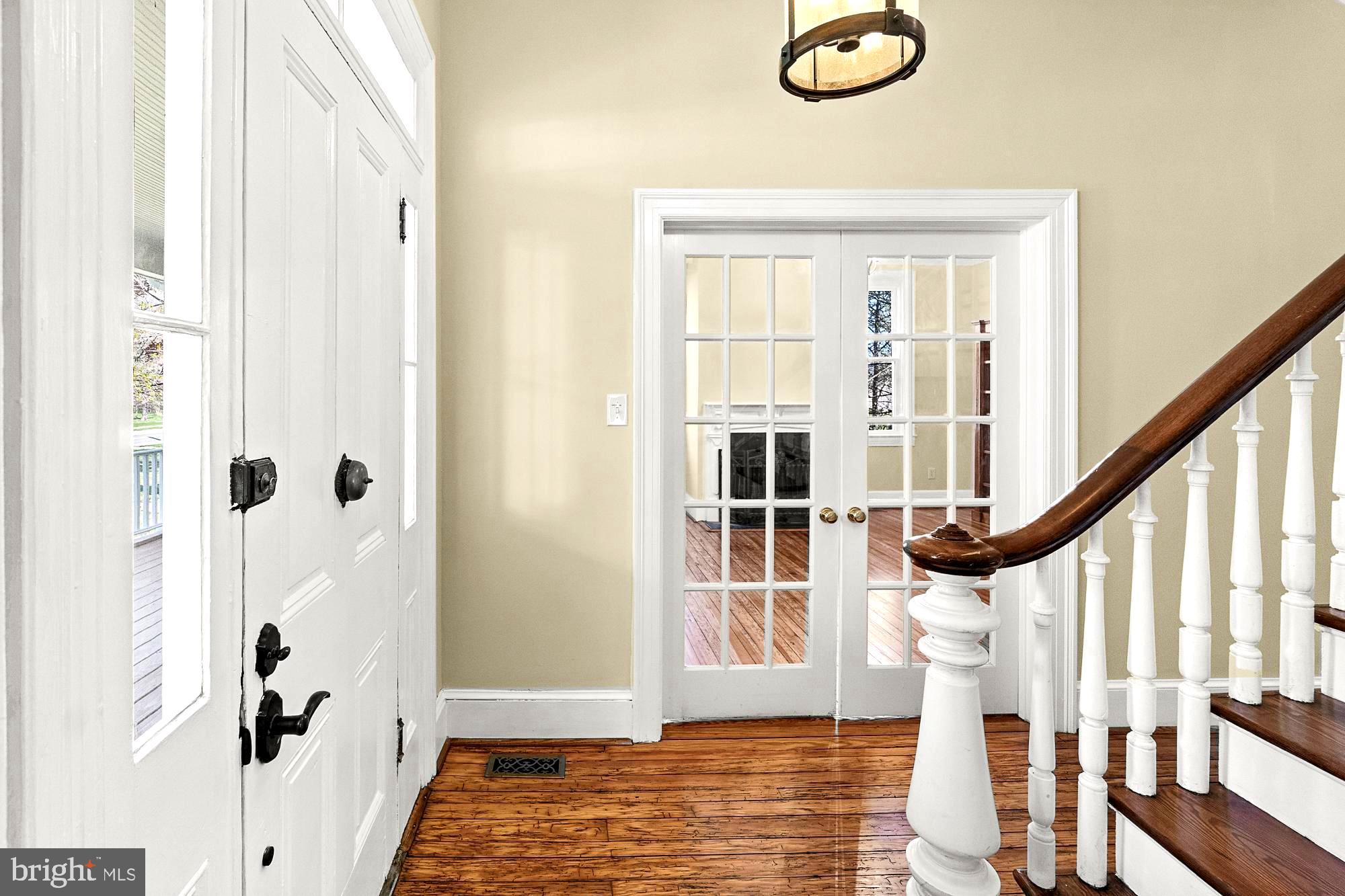 17811 Elgin Road Poolesville, MD 20837 - Photo 25 of 91 All hardwoods, all the time in this home!
