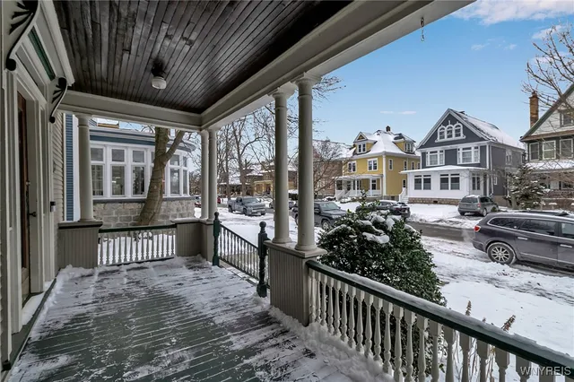 $499,000 | 107 Crescent Avenue, Buffalo, NY 14214