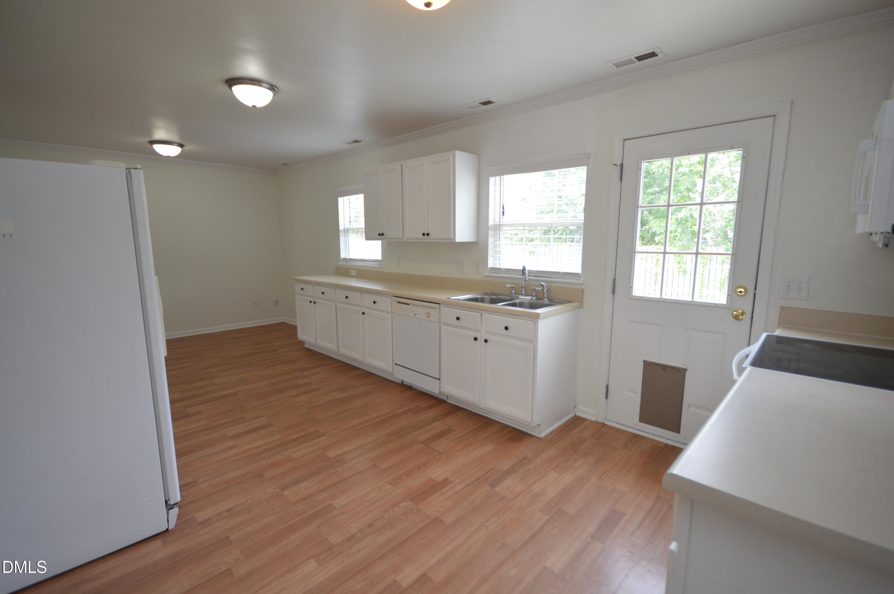 404 Hanson Road Durham, NC 27713 - Photo 12 of 34 DSC_0019