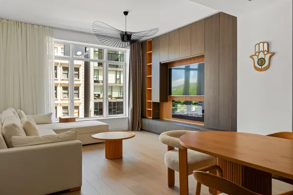 $13,950 | 555 West 22nd Street, Unit 4BW | Chelsea