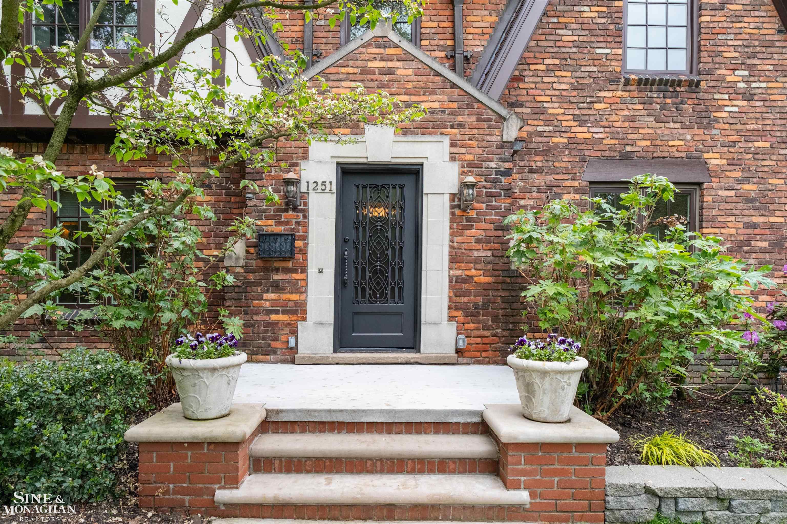 1251 Yorkshire Road Grosse Pointe Park, MI 48230 - Photo 78 of 99