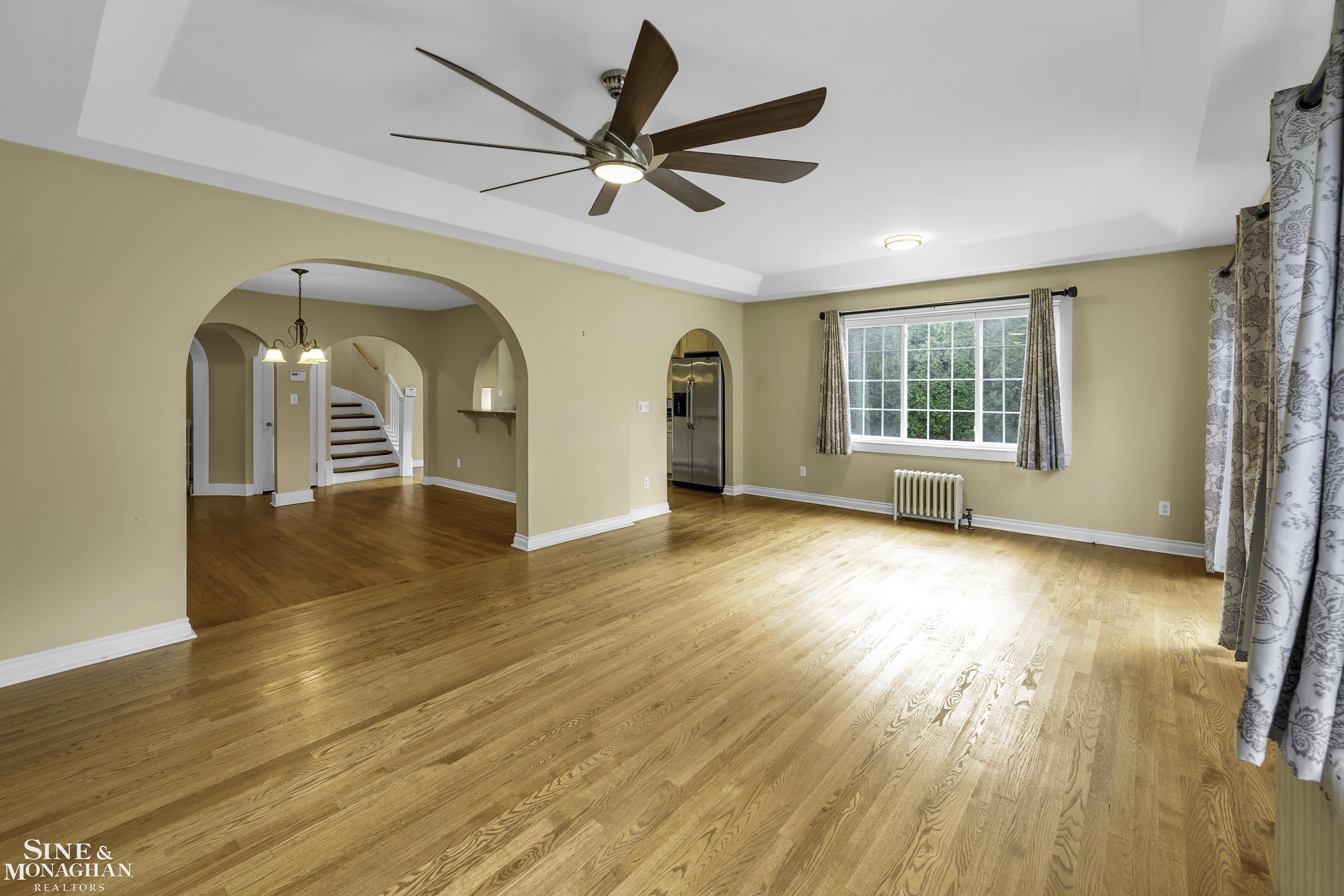 611 Fisher Road Grosse Pointe, MI 48230 - Photo 21 of 49 50158402-2f26e118-3597-489b-addb-7ba74045a262.JPG