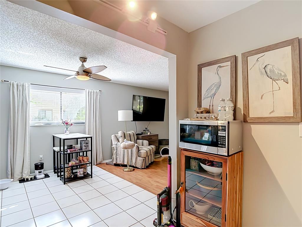 11805 Raintree Lake Lane, Unit B Temple Terrace, FL 33617 - Photo 19 of 35