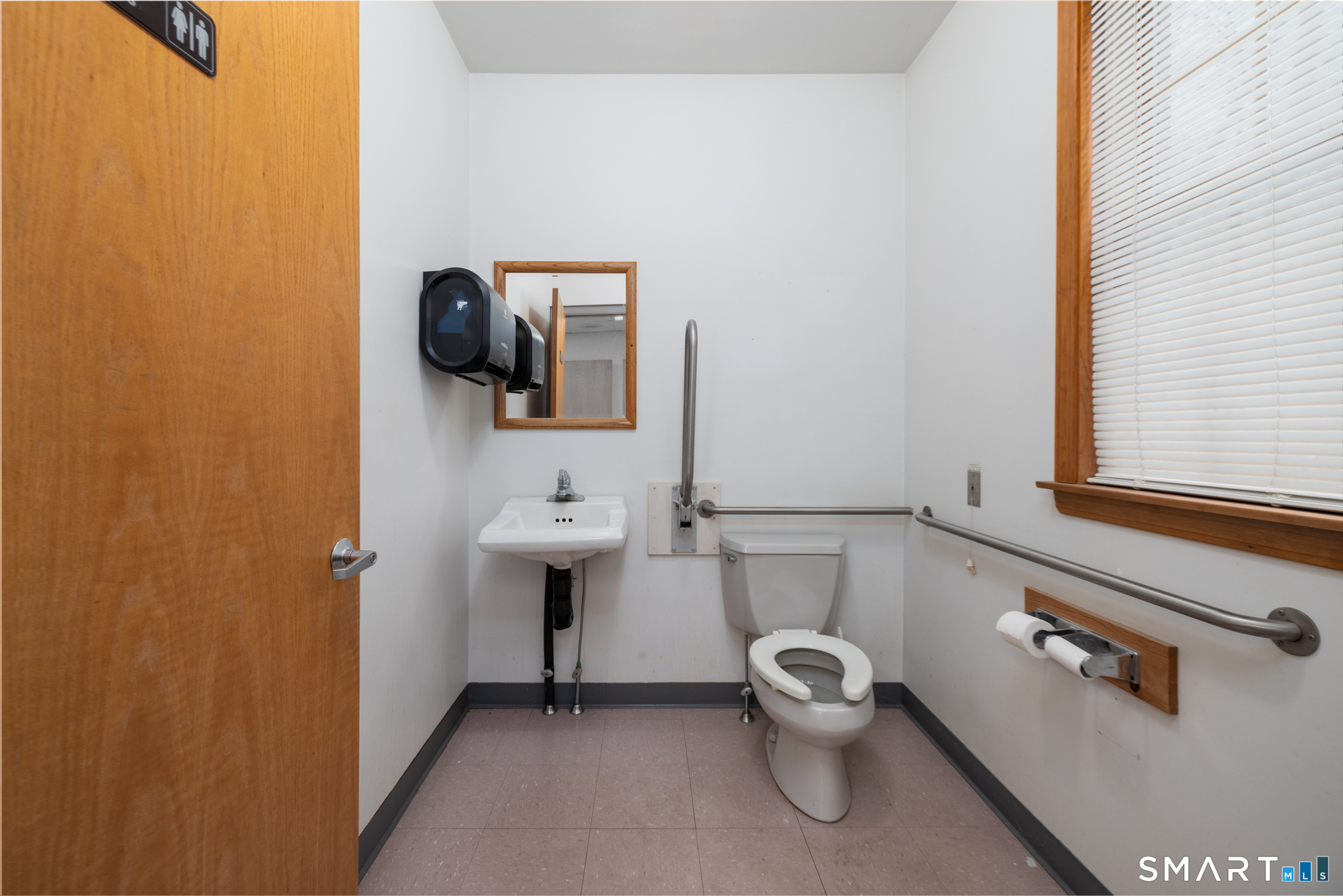 90 Fenn Road Middlebury, CT 06762 - Photo 23 of 34 Half bath in apartment or office area.