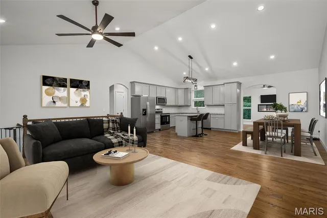 $447,000 | 290 Shumard Oak Drive, Troy, MO 63379