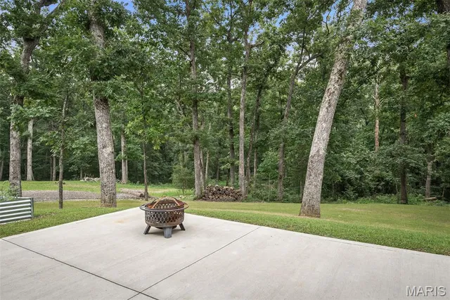 $447,000 | 290 Shumard Oak Drive, Troy, MO 63379